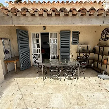 Апартаменты Joli Mas A Avec Piscine Et Terrasse Vue - Fr-1-726-69